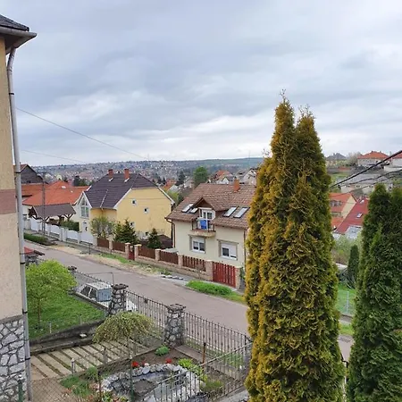 Almagyar Vendeghaz Eger